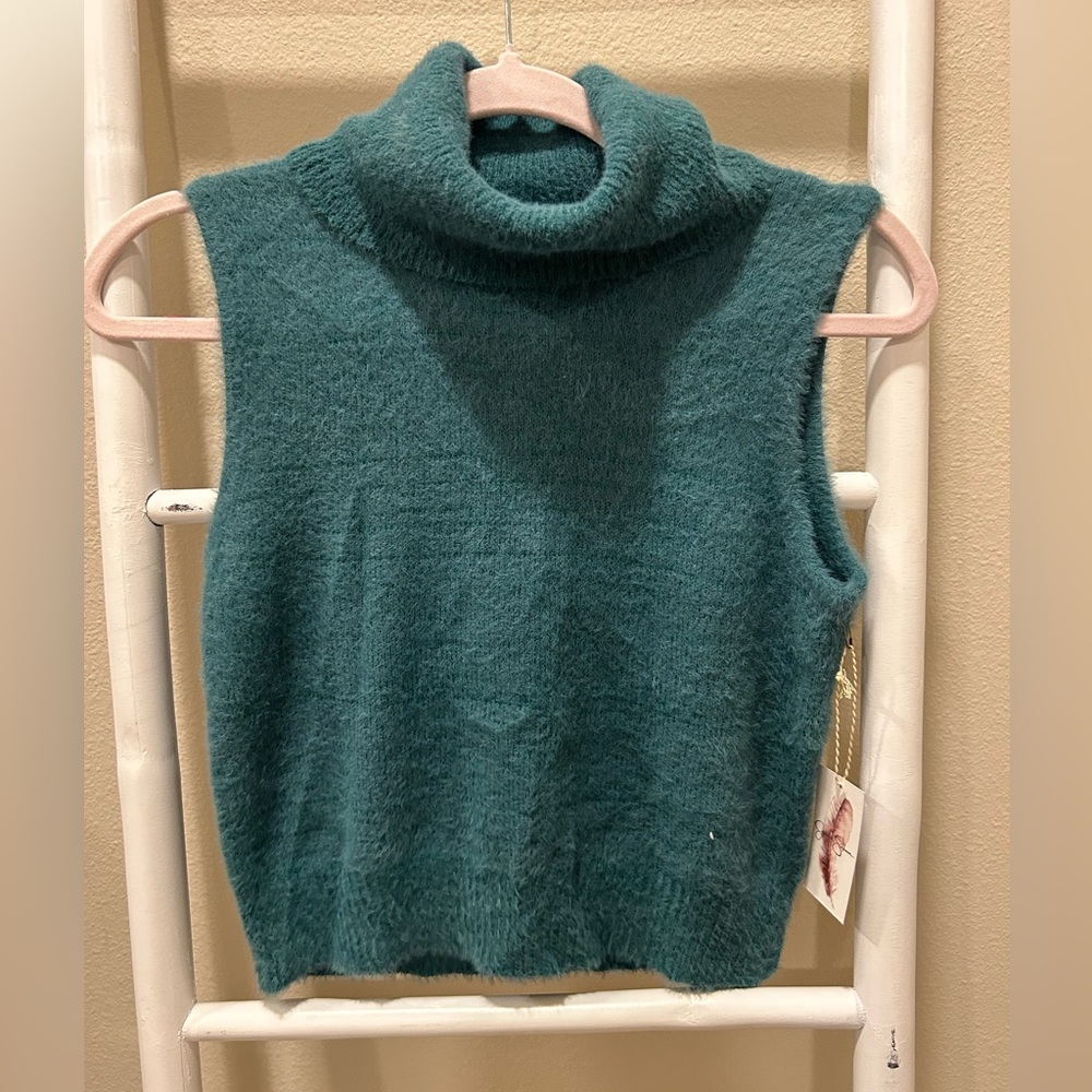 Jessica Simpson Turtle Neck Sweater Tank NWT